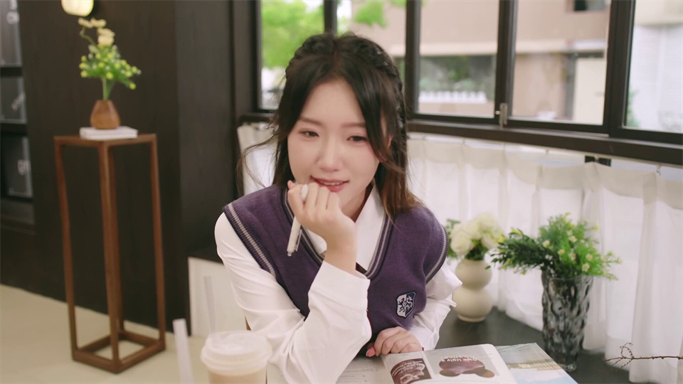 图片[2]-对不起我把美女包围了/Sorry! I surrounded beauty